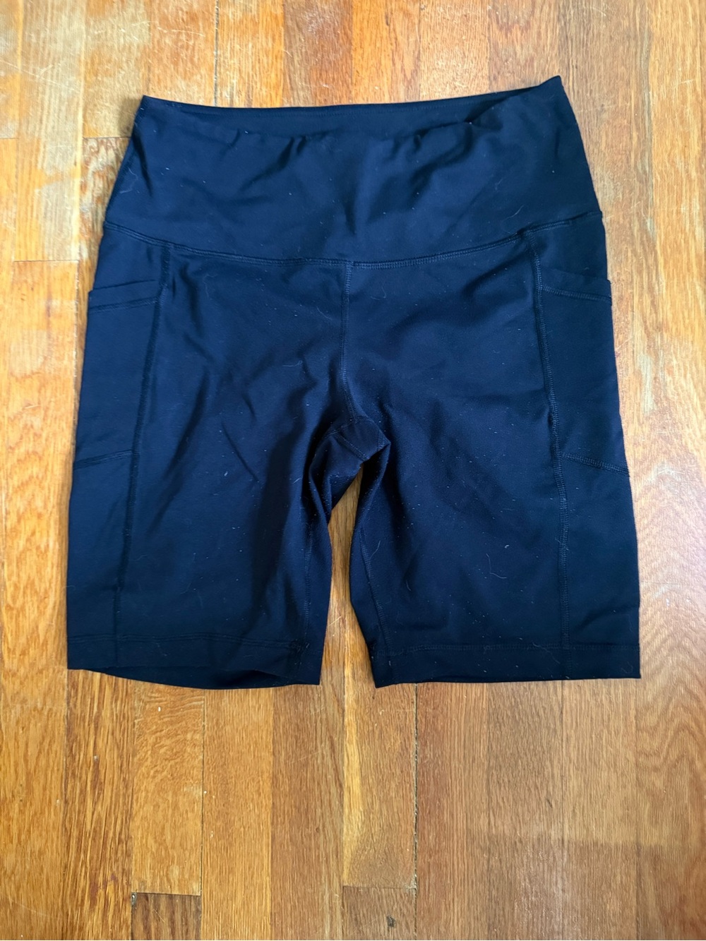 Reflex Black High-Waist Bike Shorts with Side pockets